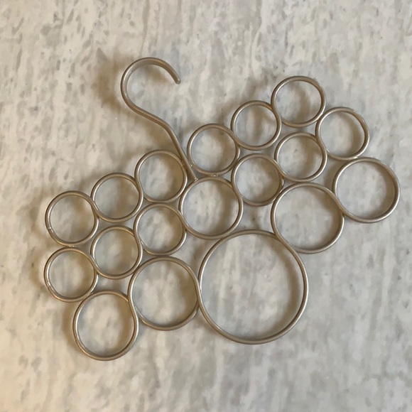 InterDesign Axis Scarf Holder - Picture 1 of 2